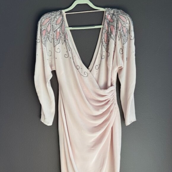 Soft pale pink chiffon dress with beads and sequins - Picture 1 of 8